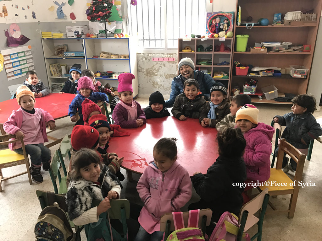 レバノンの幼稚園と小学校。生徒はシリア人とレバノン人が半分ずつだった。